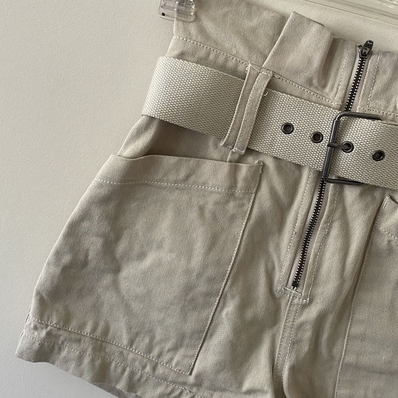 Lovers and Friends Genesis Short in Light Khaki - Picture 4 of 5